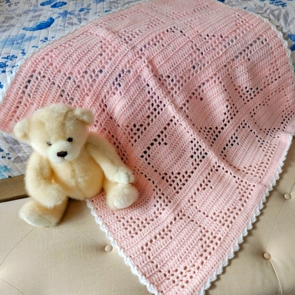 Hand Crafted Other - New Heart-Themed Hand-Crocheted Baby Blanket 👶